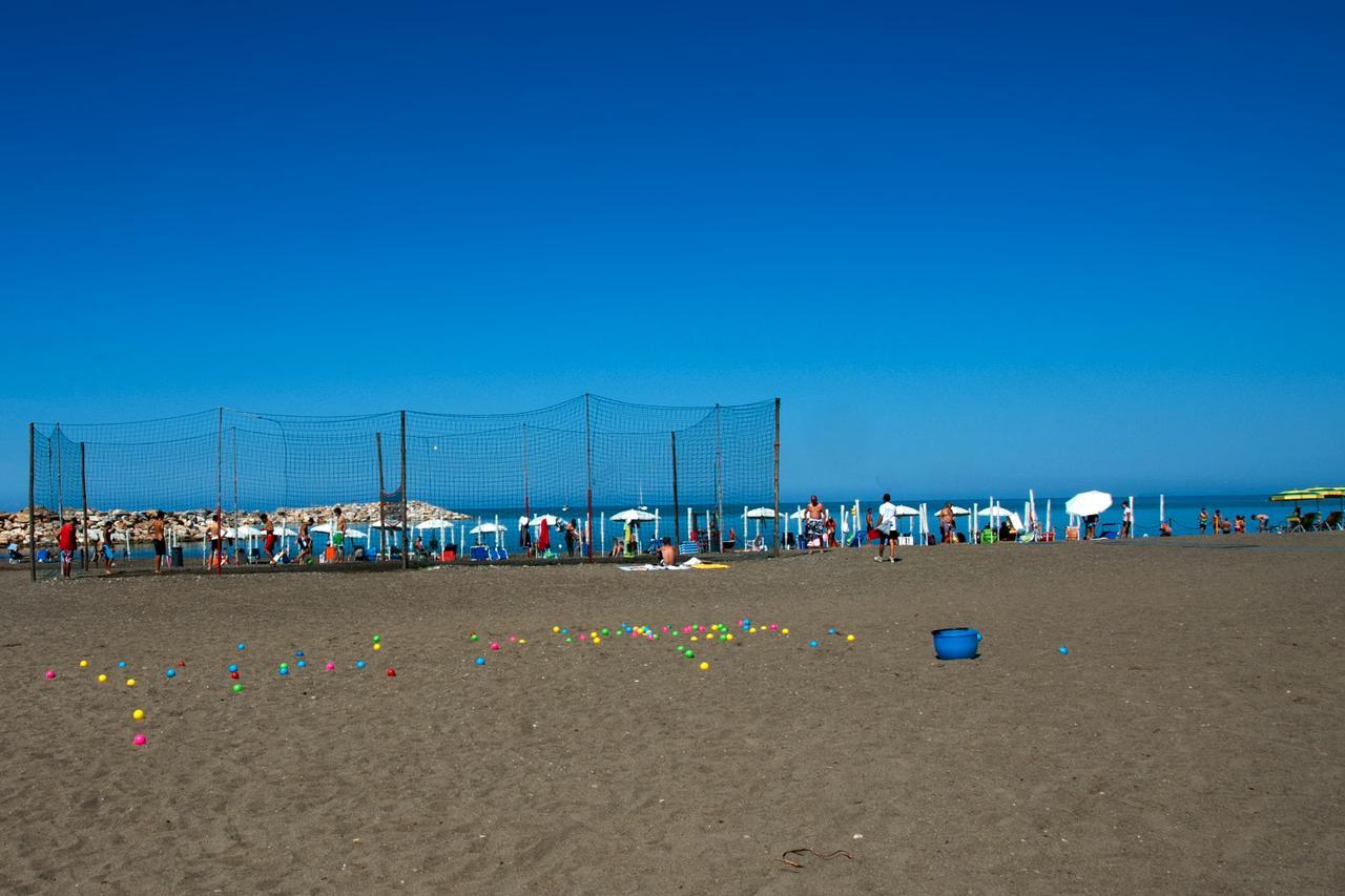 Campeggio Bocca Di Cecina Marina di Cecina Zewnętrze zdjęcie